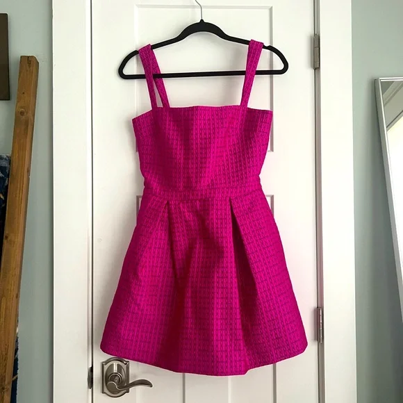 ALEXIS Arie Jacquard Square Neckline Mini Dress Fuchsia Pink NEW with tag - Picture 2 of 6